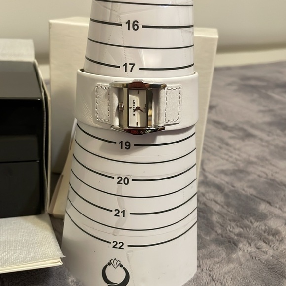 Givenchy White Leather Watch main image 9